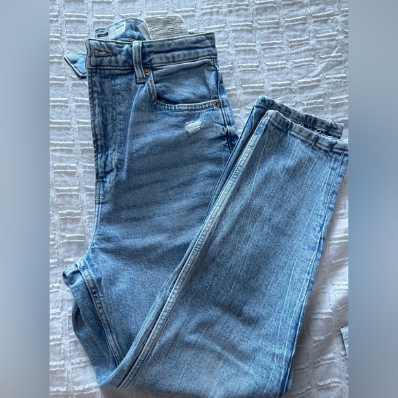 Jeans - Picture 2 of 4